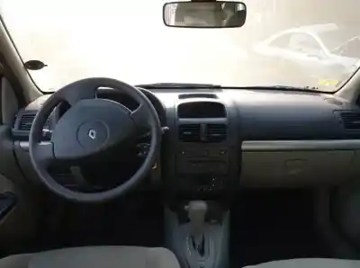 Здавання транспортного засобу renault clio ii fase ii (b/cb0) k4jb711 року 2001 потужний 