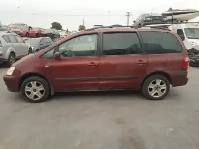 Veículo de Sucata ford galaxy (vy) e5sa do ano 2000 alimentado 