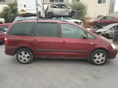 Veículo de Sucata ford galaxy (vy) e5sa do ano 2000 alimentado 