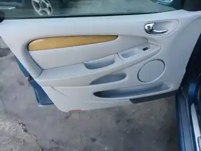 Здавання транспортного засобу jaguar x-type i (x400) 2.5 v6 a las 4 ruedas року 2002 потужний 