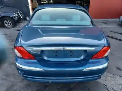 Здавання транспортного засобу jaguar x-type i (x400) 2.5 v6 a las 4 ruedas року 2002 потужний 