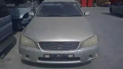 Veículo de Sucata LEXUS IS 300 (JCE10) 2JZGE do ano 2001 alimentado 