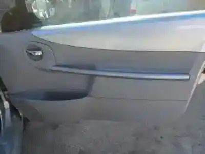 Veículo de Sucata citroen c3 pluriel nfutu5jp4 do ano 2003 alimentado 