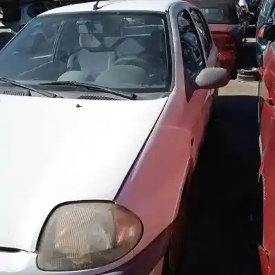 Scrapping Vehicle renault clio ii fase i (b/cbo) f8q632 of the year 1998 powered 