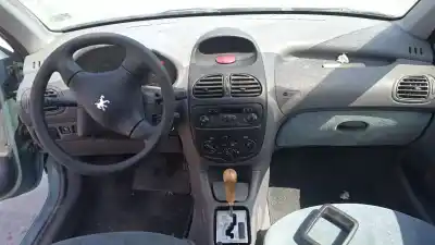 Veículo de Sucata peugeot                                            206 berlina                                                                                                                                                                                                                                                xt                                                                                                                                                                                                                                                         do ano 2000 alimentado kfx