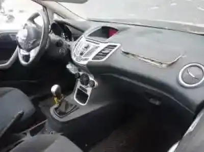 Veículo de Sucata ford fiesta (cb1) kvja do ano 2010 alimentado 