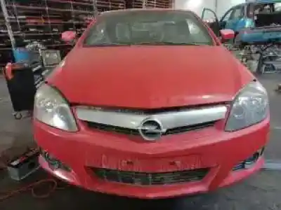 Veicolo di demolizione opel tigra twin top z12xe dell'anno 2004 alimentato 
