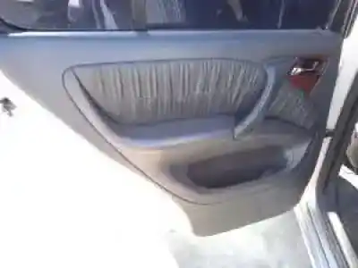 Veículo de Sucata mercedes-benz clase m (w163) 628963 do ano 2001 alimentado 