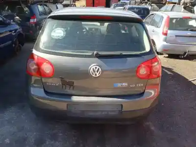 Veículo de Sucata volkswagen golf v berlina (1k1) bkc do ano 2003 alimentado 