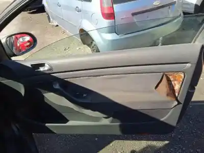 Veículo de Sucata volkswagen golf v berlina (1k1) bkc do ano 2003 alimentado 