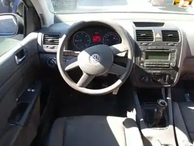 Veículo de Sucata volkswagen golf v berlina (1k1) bkc do ano 2003 alimentado 