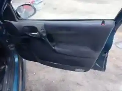 Sloopvoertuig opel vectra c caravan y22dtr van het jaar 2000 aangedreven 