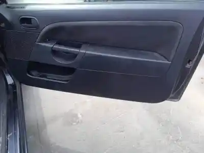 Veicolo di demolizione ford fiesta (cbk) a9jb dell'anno 2001 alimentato 