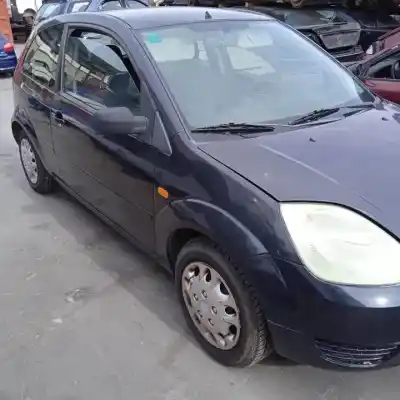 Veicolo di demolizione ford fiesta (cbk) a9jb dell'anno 2001 alimentato 