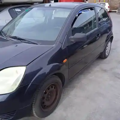 Veicolo di demolizione ford fiesta (cbk) a9jb dell'anno 2001 alimentato 