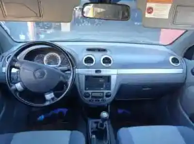 Véhicule à la ferraille chevrolet lacetti f16d3-g de l'année 2004 alimenté 