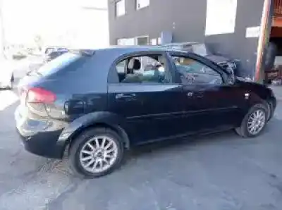 Véhicule à la ferraille chevrolet lacetti f16d3-g de l'année 2004 alimenté 