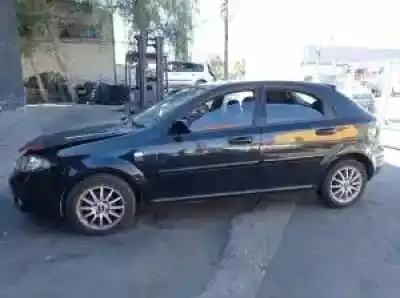 Véhicule à la ferraille chevrolet lacetti f16d3-g de l'année 2004 alimenté 