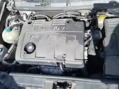 Veículo de Sucata fiat stilo (192) 192a1000 do ano 2001 alimentado 