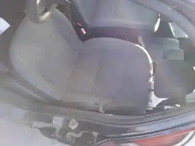 Veículo de Sucata renault clio ii fase ii (b/cb0) k9k a7 do ano 2001 alimentado 