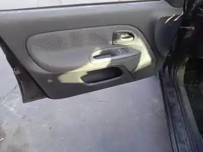 Veículo de Sucata renault clio ii fase ii (b/cb0) k9k a7 do ano 2001 alimentado 