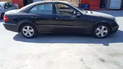 Hurda Aracı mercedes-benz clase e (w211) berlina 648961 yılın 2002 güçlü 