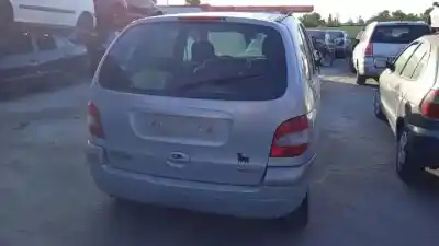 Scrapping Vehicle renault scenic (ja..) f9q733 of the year 2001 powered 