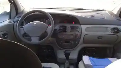 Scrapping Vehicle renault scenic (ja..) f9q733 of the year 2001 powered 