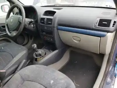 Здавання транспортного засобу renault clio ii fase ii (b/cb0) k9k a7 року 2001 потужний 