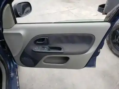 Здавання транспортного засобу renault clio ii fase ii (b/cb0) k9k a7 року 2001 потужний 