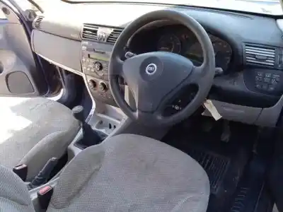 Veículo de Sucata fiat stilo (192) g/ 182b6000 do ano 2003 alimentado 