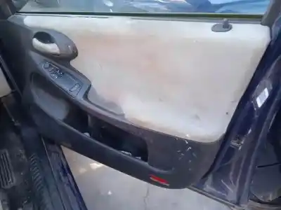 Veículo de Sucata fiat stilo (192) g/ 182b6000 do ano 2003 alimentado 