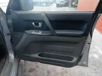 Здавання транспортного засобу mitsubishi montero (v60/v70) d-4m41 року 2005 потужний 