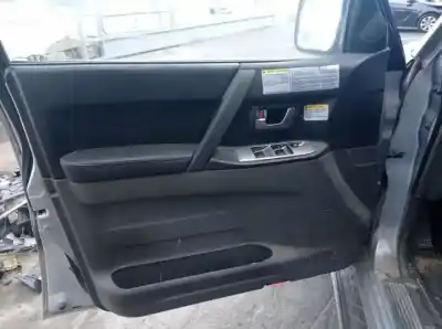 Здавання транспортного засобу mitsubishi montero (v60/v70) d-4m41 року 2005 потужний 
