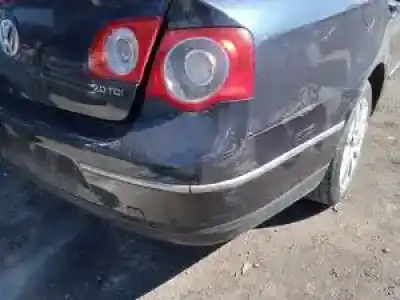 Veicolo di demolizione volkswagen passat berlina (3c2) d-bkp dell'anno 2005 alimentato 