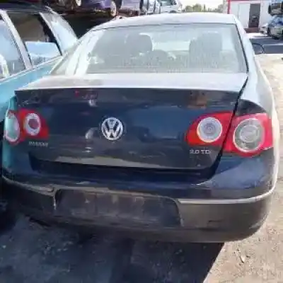 Veicolo di demolizione volkswagen passat berlina (3c2) d-bkp dell'anno 2005 alimentato 