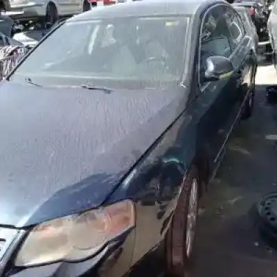 Veicolo di demolizione volkswagen passat berlina (3c2) d-bkp dell'anno 2005 alimentato 
