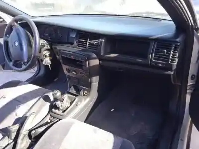 Veicolo di demolizione opel vectra b berlina g-x16xel dell'anno 1995 alimentato 