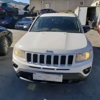 Veicolo di demolizione JEEP COMPASS 651 dell'anno 2011 alimentato 