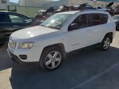 Veículo de Sucata jeep compass 651 do ano 2011 alimentado 