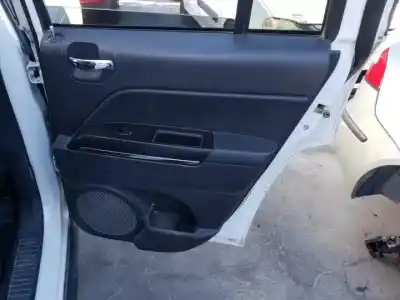 Veículo de Sucata jeep compass 651 do ano 2011 alimentado 