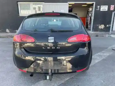 Здавання транспортного засобу seat leon (1p1) bxe року 2005 потужний 