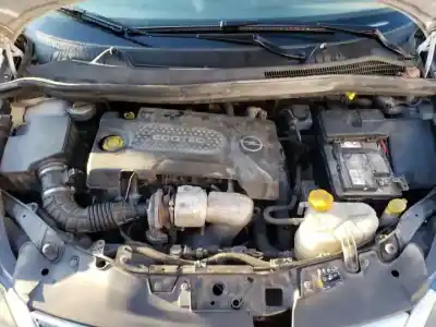Veicolo di demolizione opel corsa d a13dtc dell'anno 2008 alimentato 