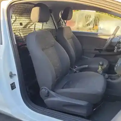 Veicolo di demolizione opel corsa d a13dtc dell'anno 2008 alimentato 