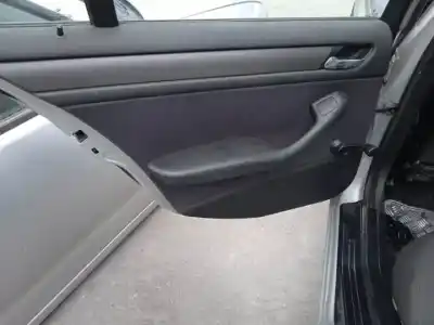Veículo de Sucata bmw serie 3 berlina (e46) 204d4 do ano 2001 alimentado 