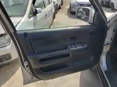 Veicolo di demolizione honda cr-v (rd8) k20a4 dell'anno 2002 alimentato 