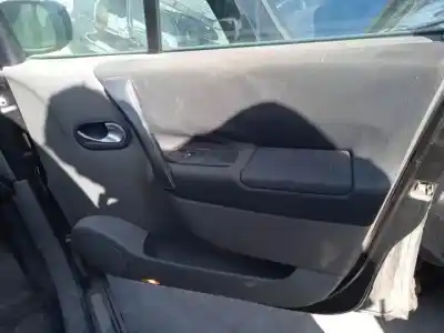 Veicolo di demolizione renault scenic ii k9k7 dell'anno 2003 alimentato 