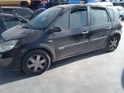 Veicolo di demolizione renault scenic ii k9k7 dell'anno 2003 alimentato 