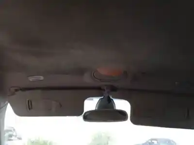 Veicolo di demolizione renault scenic ii k9k7 dell'anno 2003 alimentato 