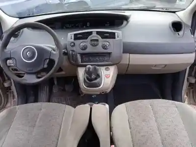 Здавання транспортного засобу renault scénic ii (jm0/1_) 2.0 (jm05, jm0u, jm1n, jm1u, jm2v) року 2006 потужний 